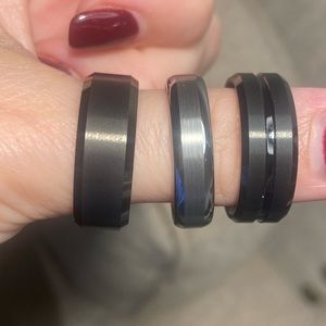 Men’s wedding bands